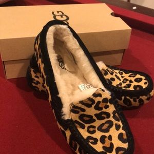 Size 7 UGG leopard slipper